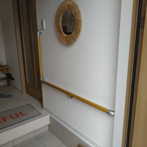玄関Ｌ型手すり